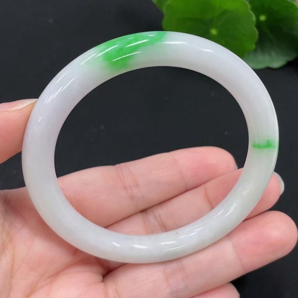 Jadeite Bangle