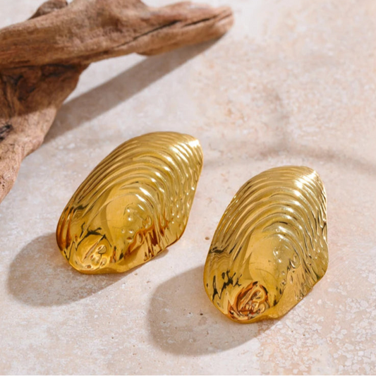 Shell Stud Earrings