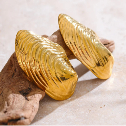 Shell Stud Earrings